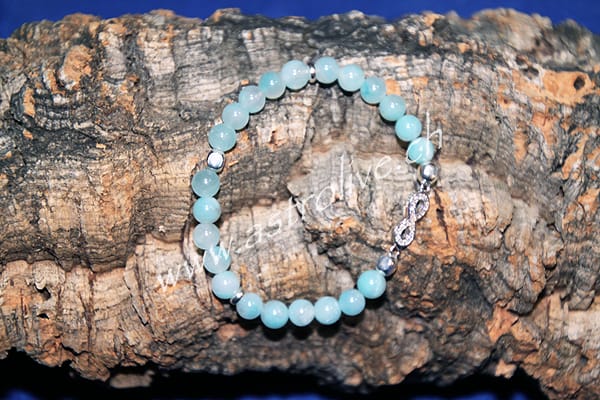 Bracciale Larimar con infinito e inserti in argento