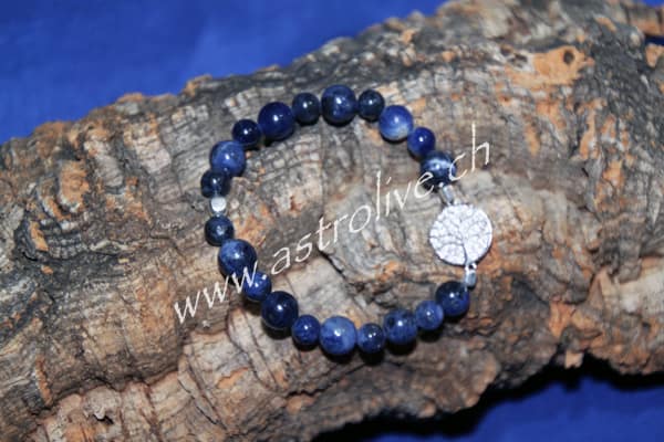 Bracciale in Sodalite con albero della vita e inserti in argento 925